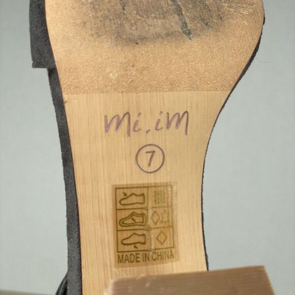 Mi.iM Miracle Miles Lenna Womens 7 Grey Thick Ankle Strap Block Heel Leather - Picture 8 of 9